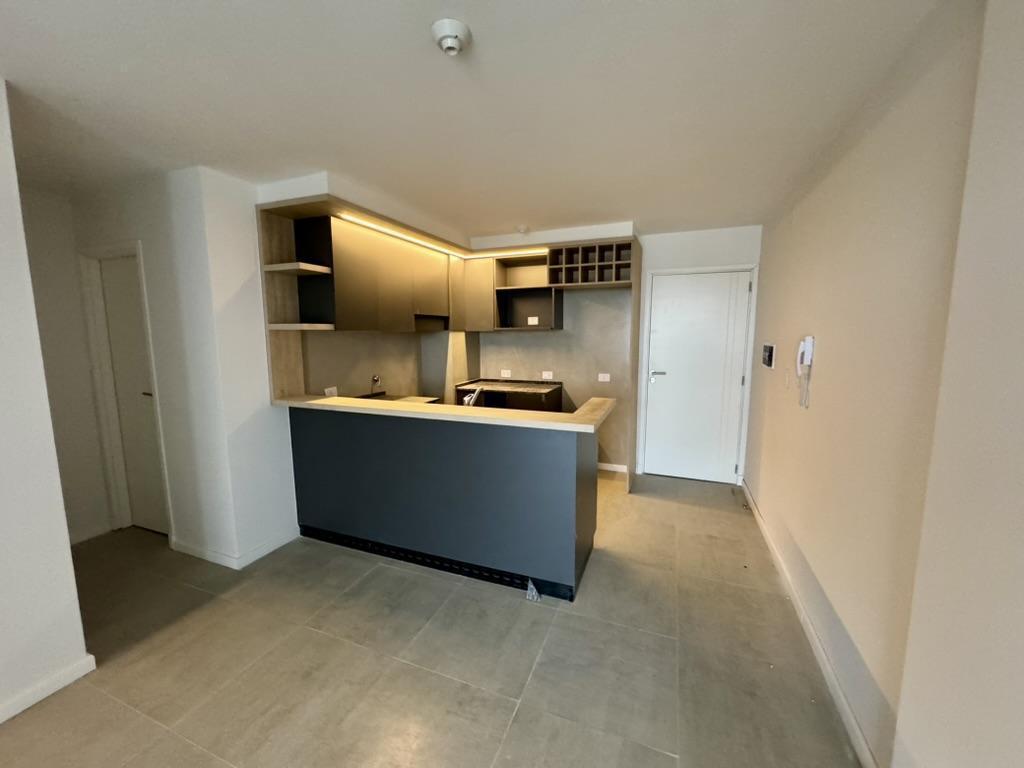 VENTA DEPTO 1 DORM FRENTE CON BALCON GENERAL PAZ