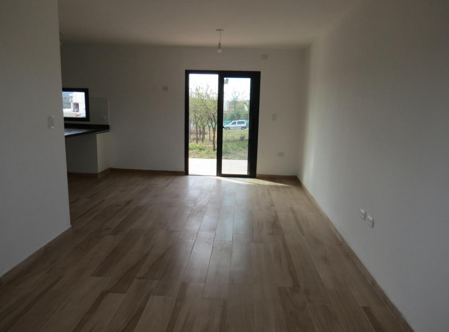 Foto de Vendo Espectacular Casa de 3 dor "La mejor Vista" B° Villa Sol, imagen 3