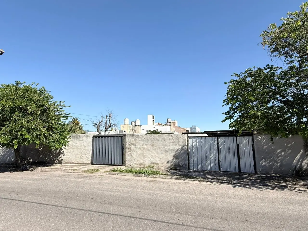 VENTA - CASA + 5 COCHERAS - B° SAN MARTIN 4
