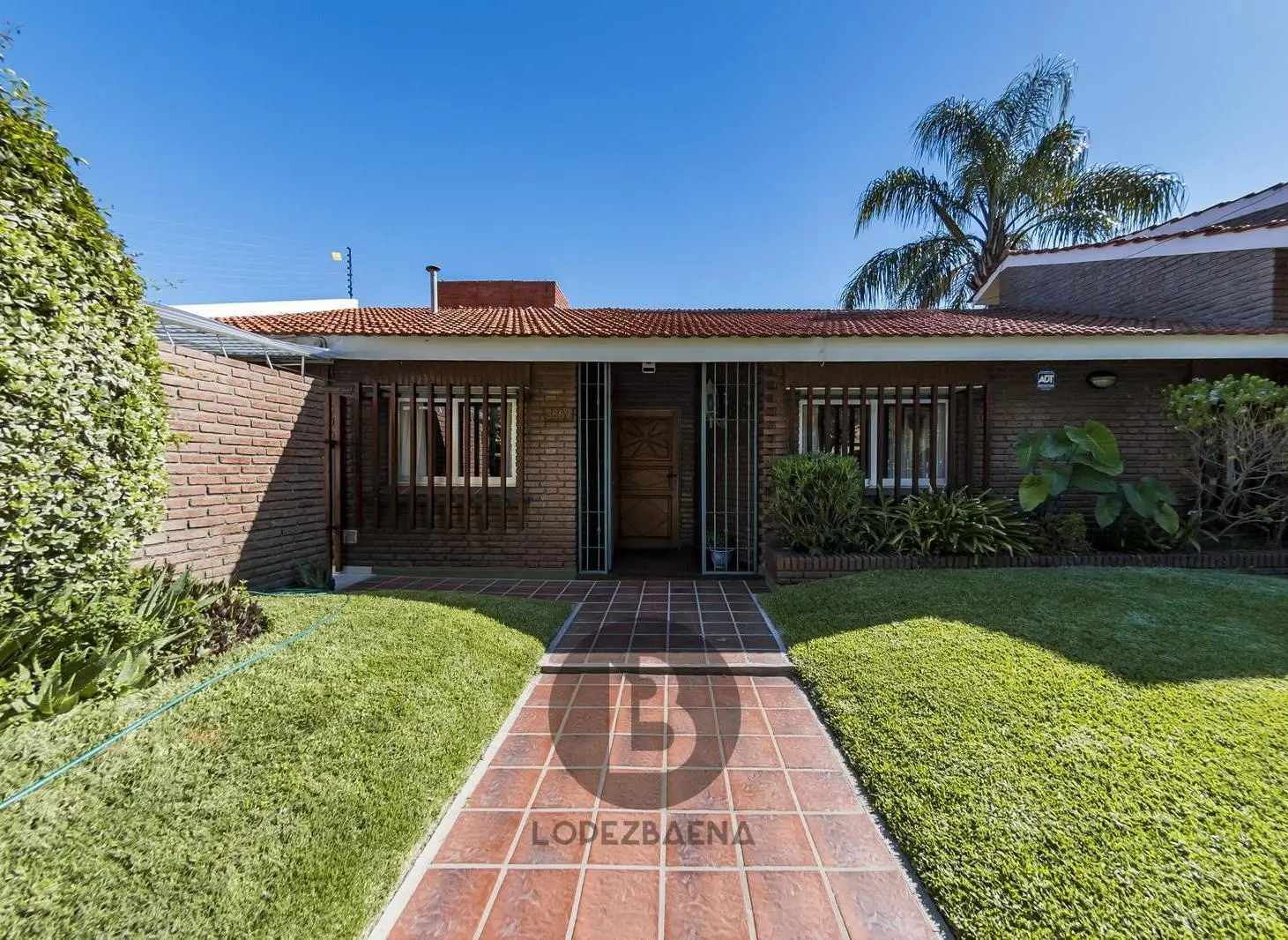 Venta Casa 3 dorm Categoria - Cerro de las Rosas 3