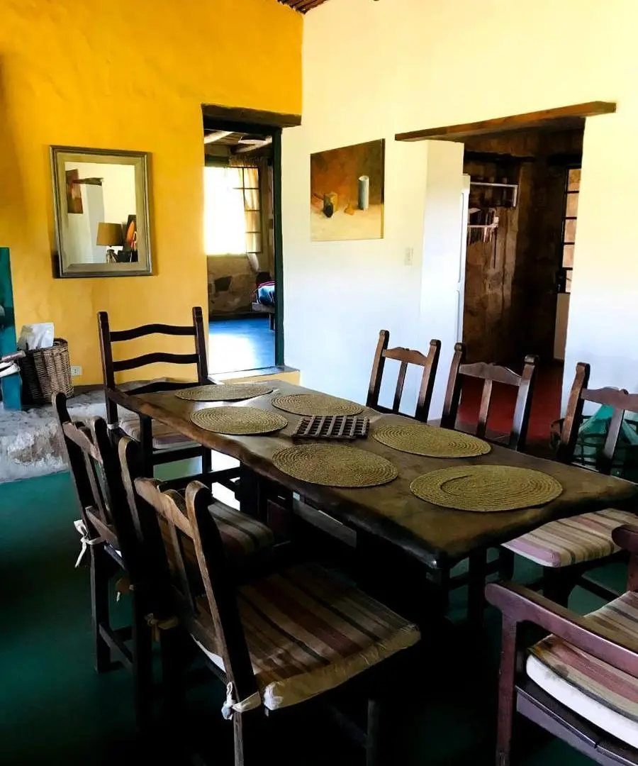 Casa 4 dormitorios y gran terreno en La Cumbre 3