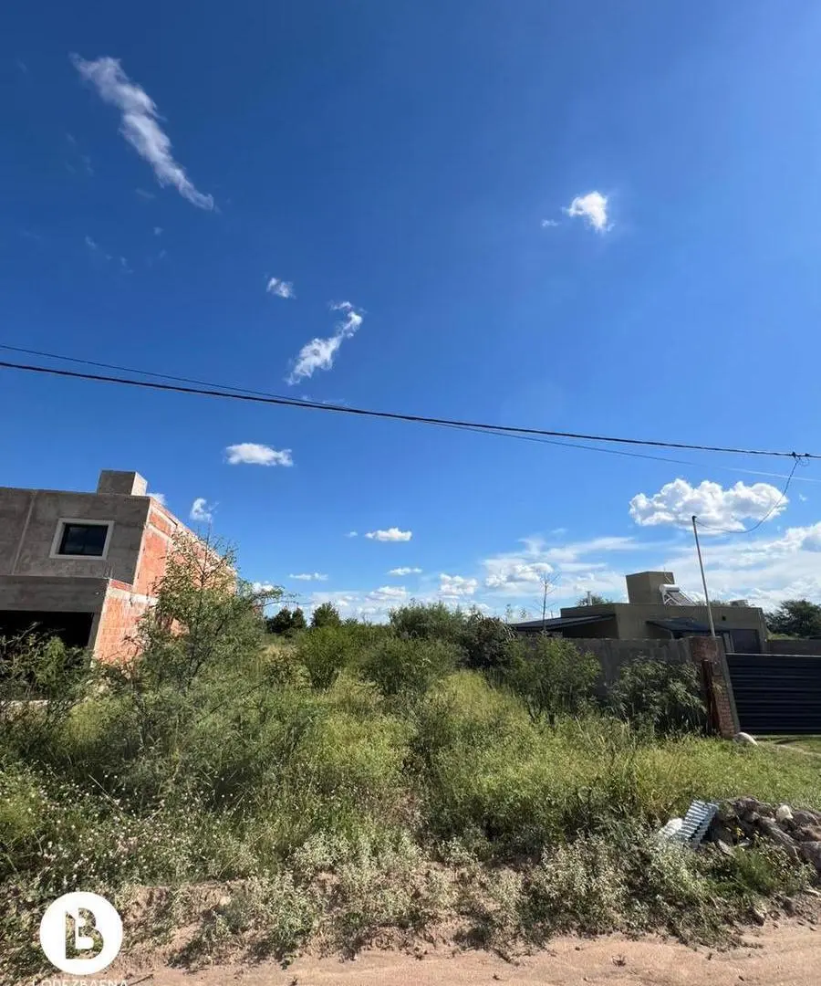 VENDO TERRENO EN BARRIO FÁTIMA VILLA DOLORES 5
