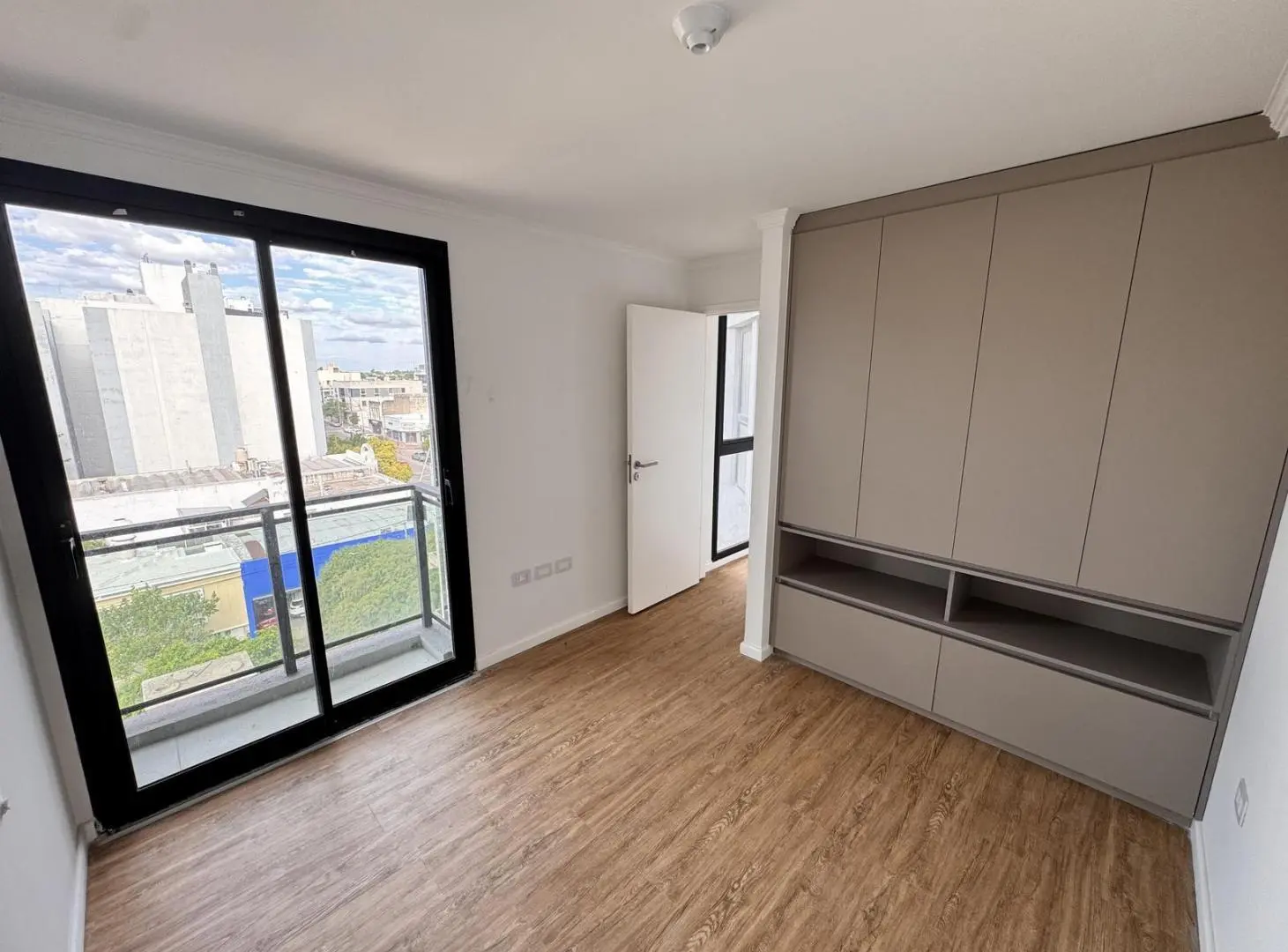 DUPLEX 2 DORM CON TERRAZA GENERAL PAZ A ESTRENAR 3