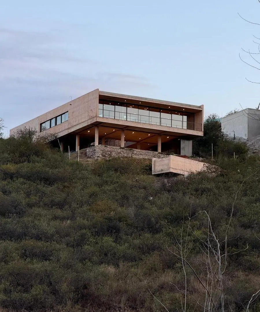 Exclusiva casa a estrenar con vista única 4
