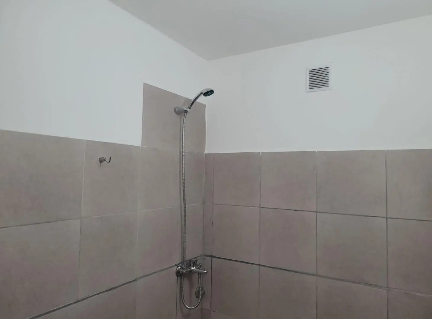 Vendo Depto. A ESTRENAR !! 1 Dorm. increible vista 7mo. piso. B° Alto Alberdi 3