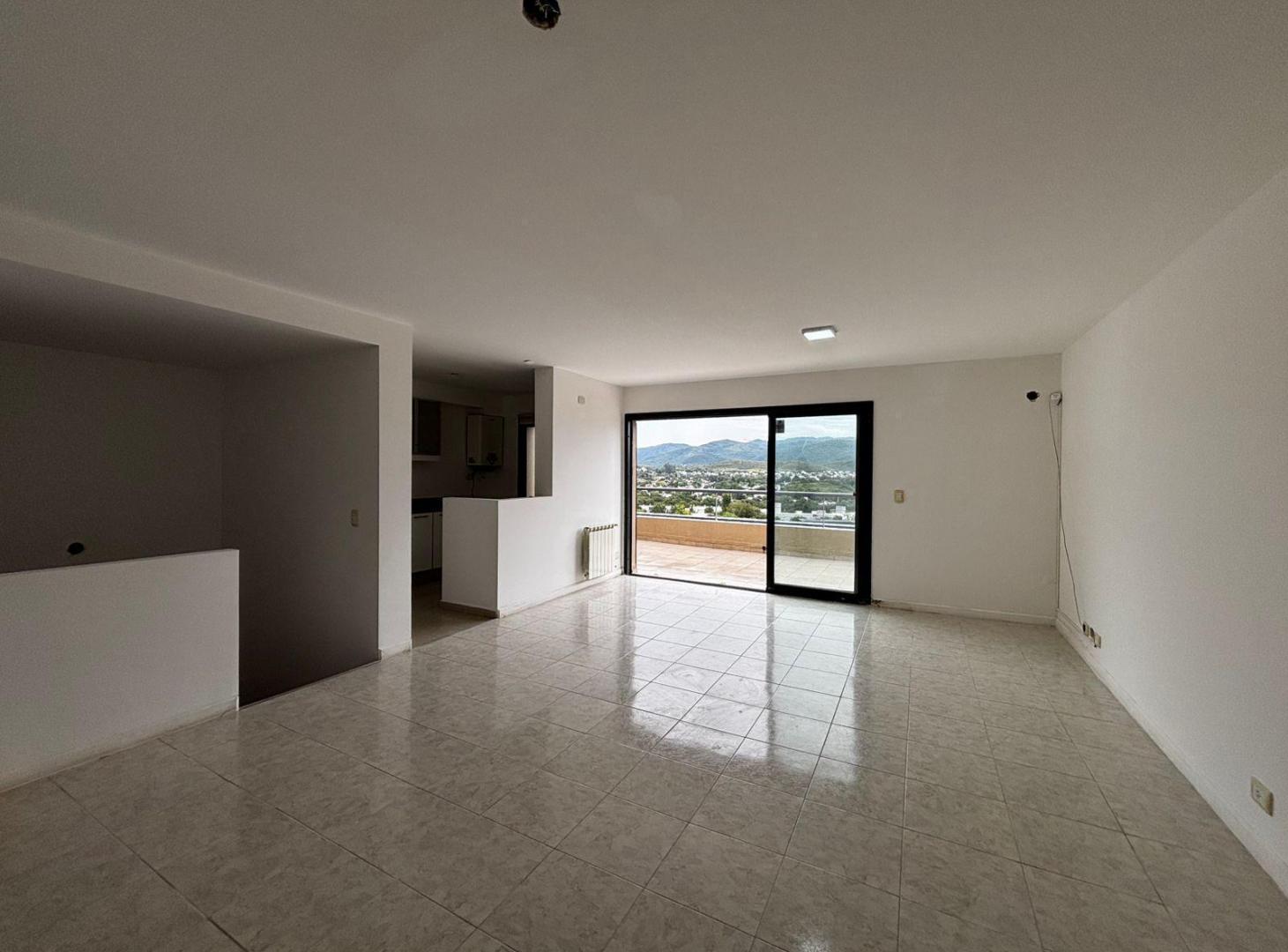 Foto de Departamento tipo duplex Dos dormitorios en La Cuesta, imagen 1