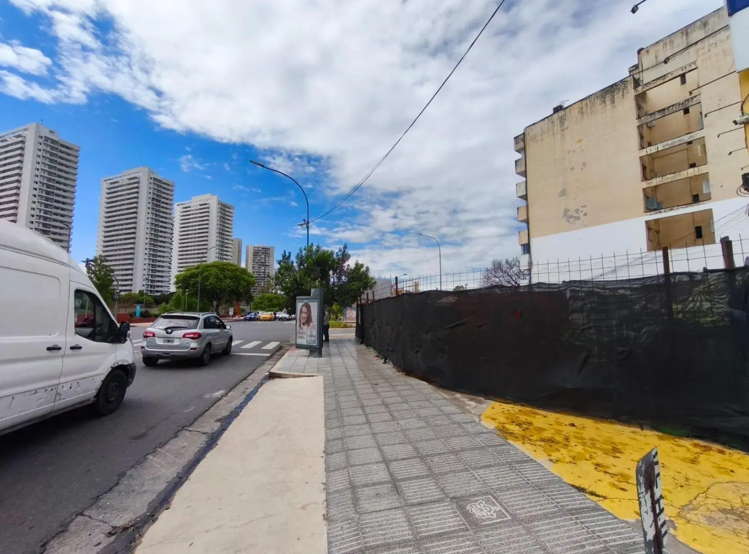 Lote de terreno en Alquiler - Posibilidad ser Deposito, Galpon, Cocheras - Centro de Cba 2