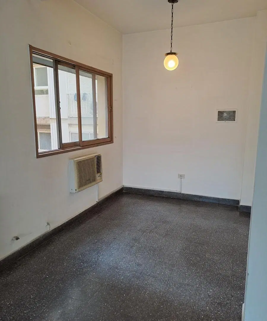 Amplio Departamento en Venta Av Colón 442 2 dorm 2 baños -GN- 3