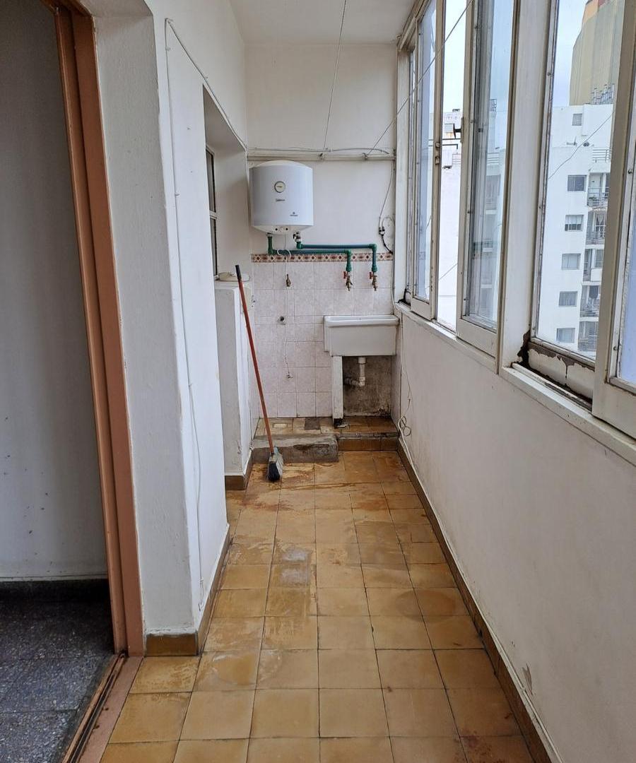 Amplio Departamento en Venta Av Colón 442 2 dorm 2 baños -GN-