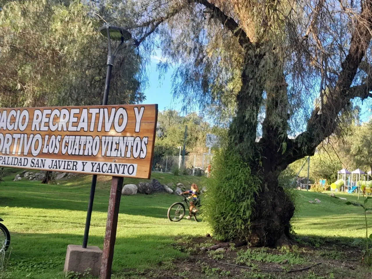 Terreno en Venta. 2.200 M2. Cerca de Arroyo. Vistas. en Yacanto Traslasierra!!! 2