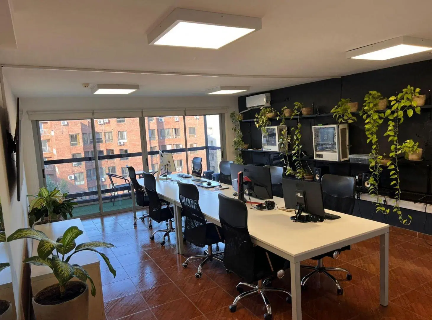 Oficina en venta en el corazón de General Paz 8