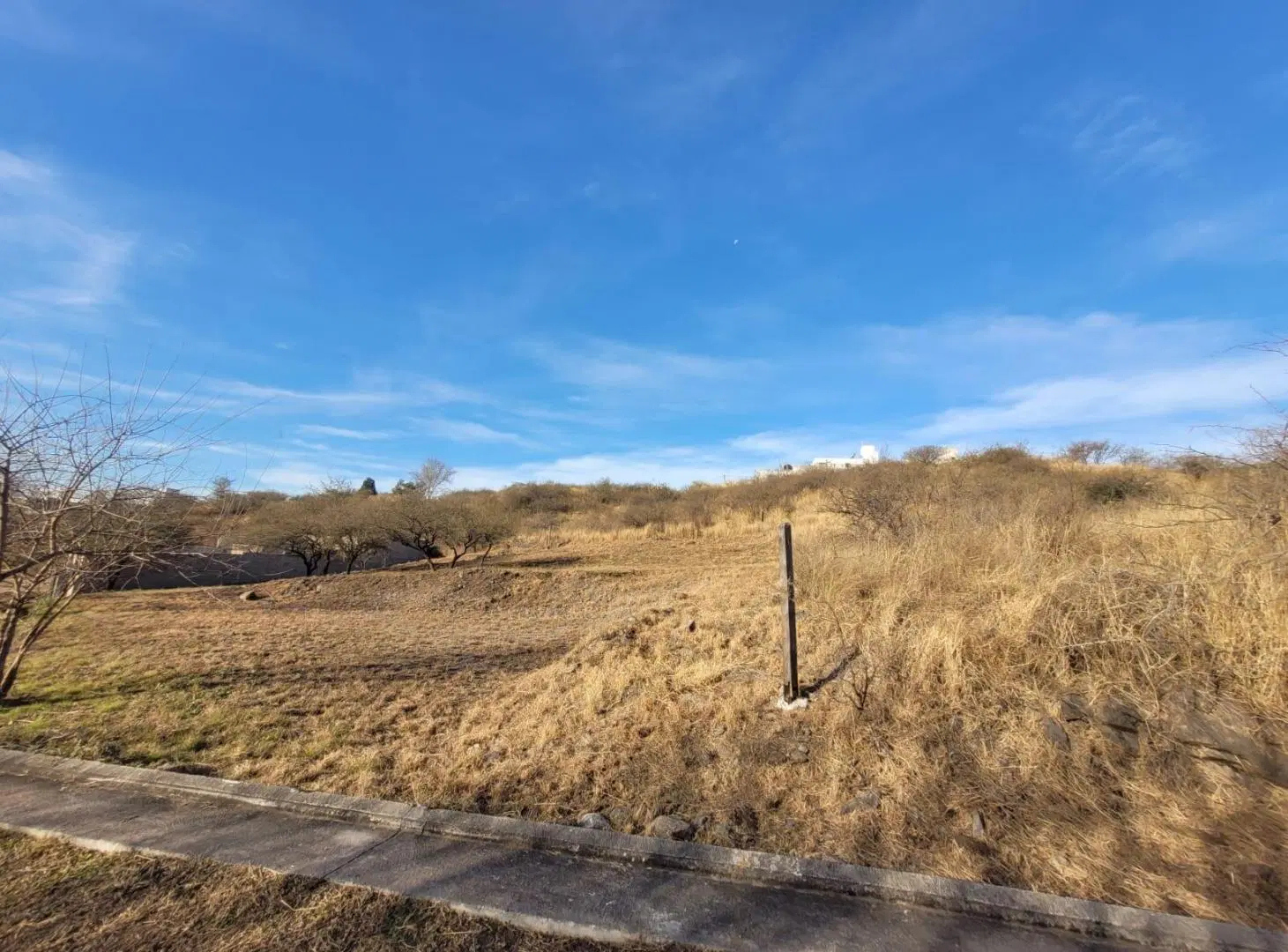 LOTE DE 450 M2 CON ESCRITURA - LA CALERA 1