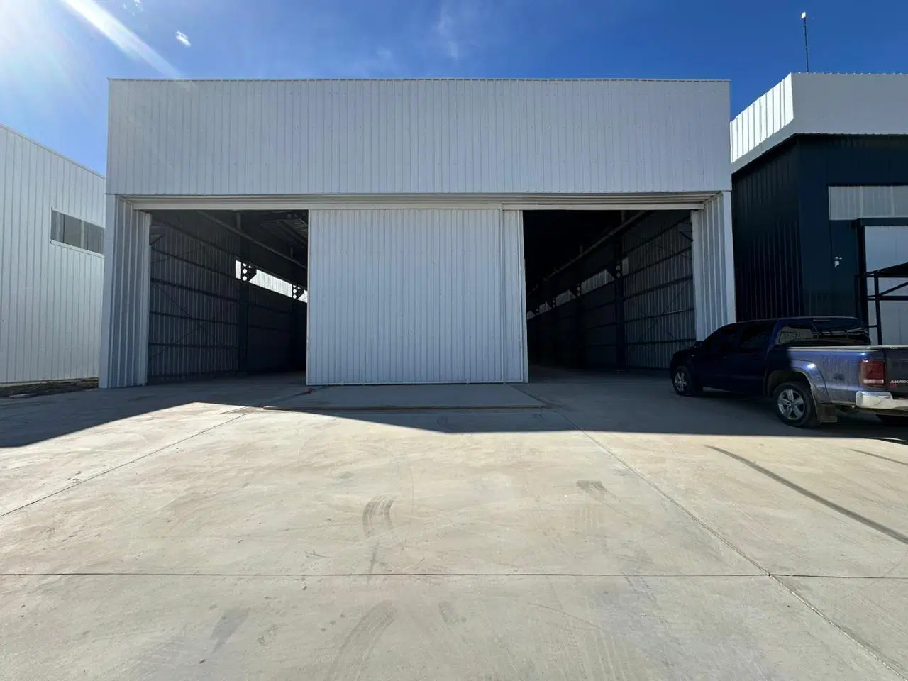 Nave Industrial con detalles premium!! Polo 52 (Parque Industrial) 1