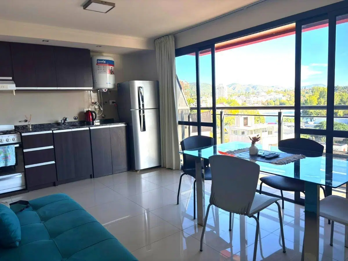PH en venta – Moderno, funcional y a metros del río 1