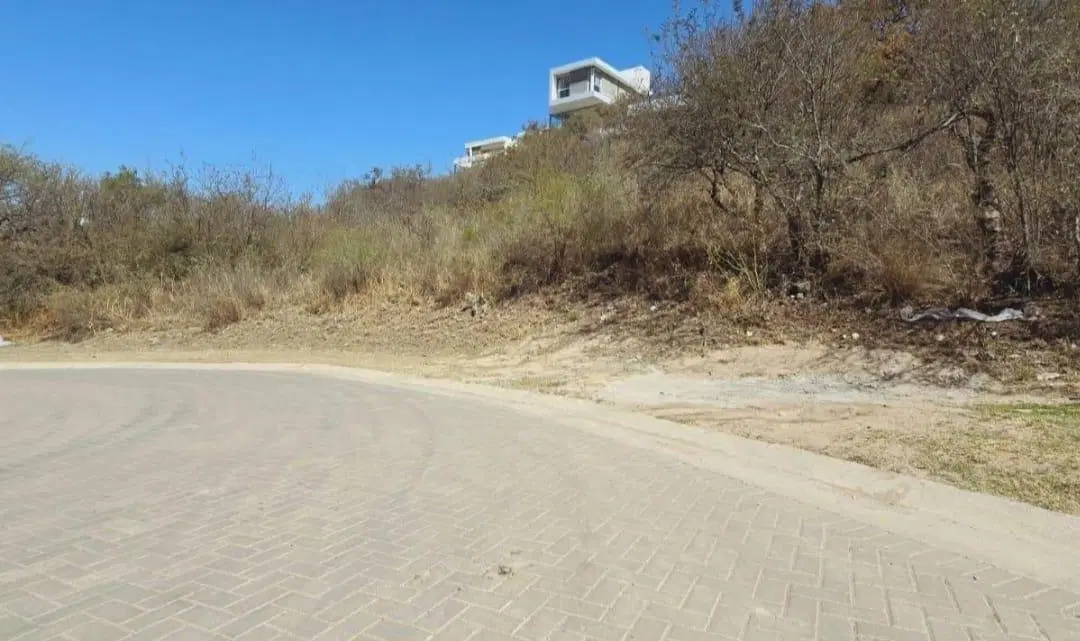 Terreno en La deseada 3