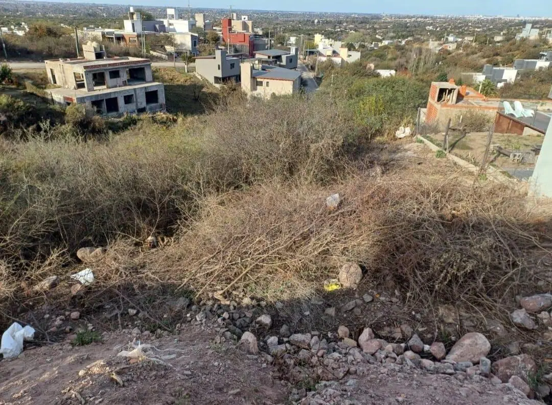 VENTA TERRENO EN CUESTA COLORADA 1
