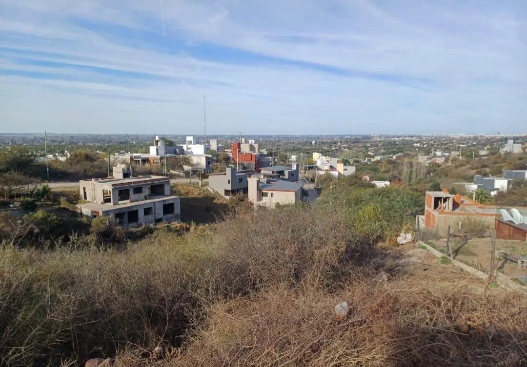 VENTA TERRENO EN CUESTA COLORADA 4