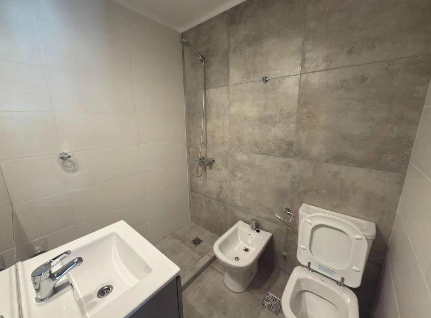 VENTA DUPLEX A ESTRENAR BARRIO ALBERDI. 5