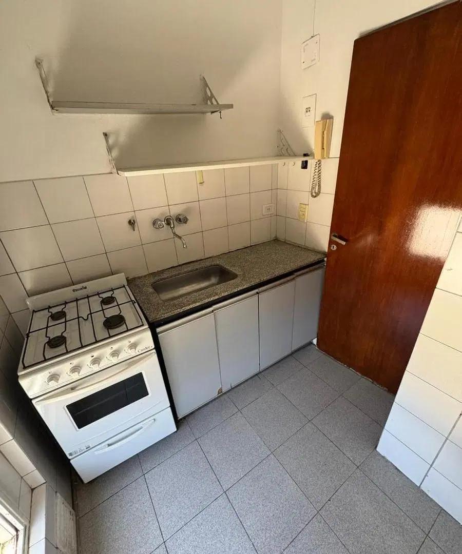 VENTA DEPARTAMENTO 1 DORM EXCELENTE UBICACIÓN EN PLENO BV SAN JUAN 3