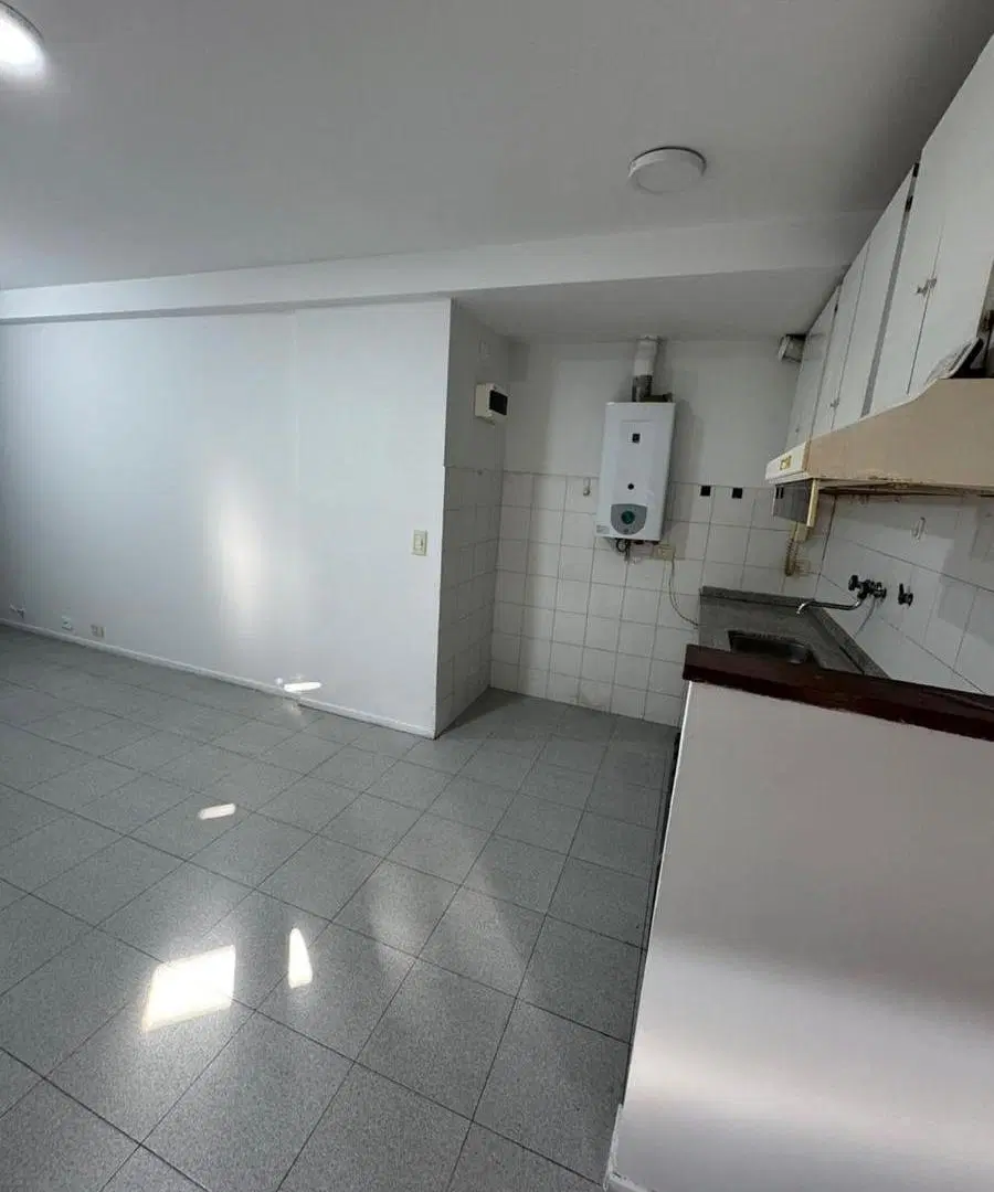 EXCELENTE OPORTUNIDAD DE VENTA DEPARTAMENTO 1 DORM CON BALCÓN - CENTRO 5
