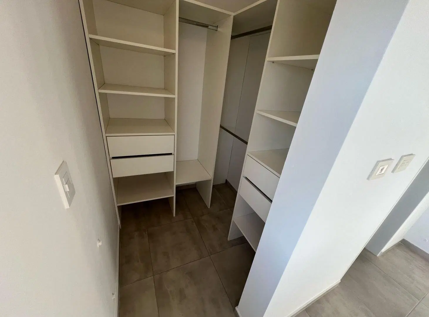 Venta duplex en Rincones de Manantiales, EL MAS LINDO, EN MEJOR PRECIO A 100 M DE LA GUARDIA 2