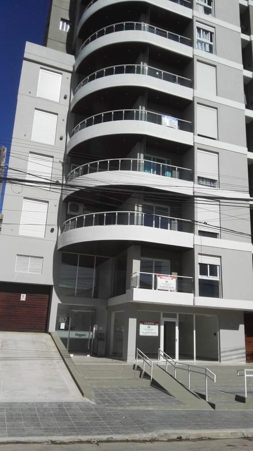 APTO A CREDITOS SE VENDE en RIO CUARTO DEPARTAMENTO 1 Dorm c/balcón: bicación y lindo edificio!!!