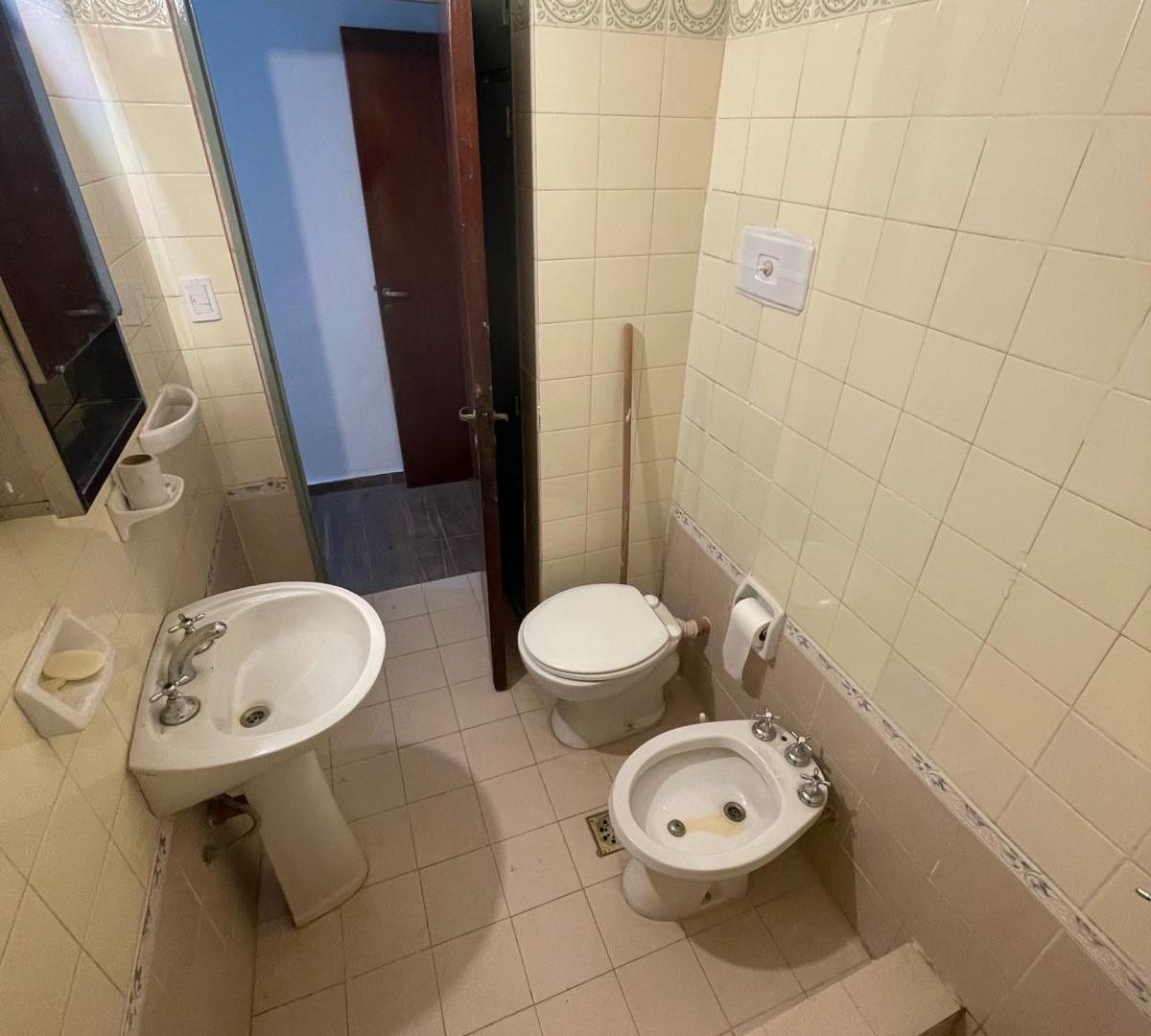 Foto de Venta pleno Centro Córdoba departamento 3 dorm con balcón, imagen 3