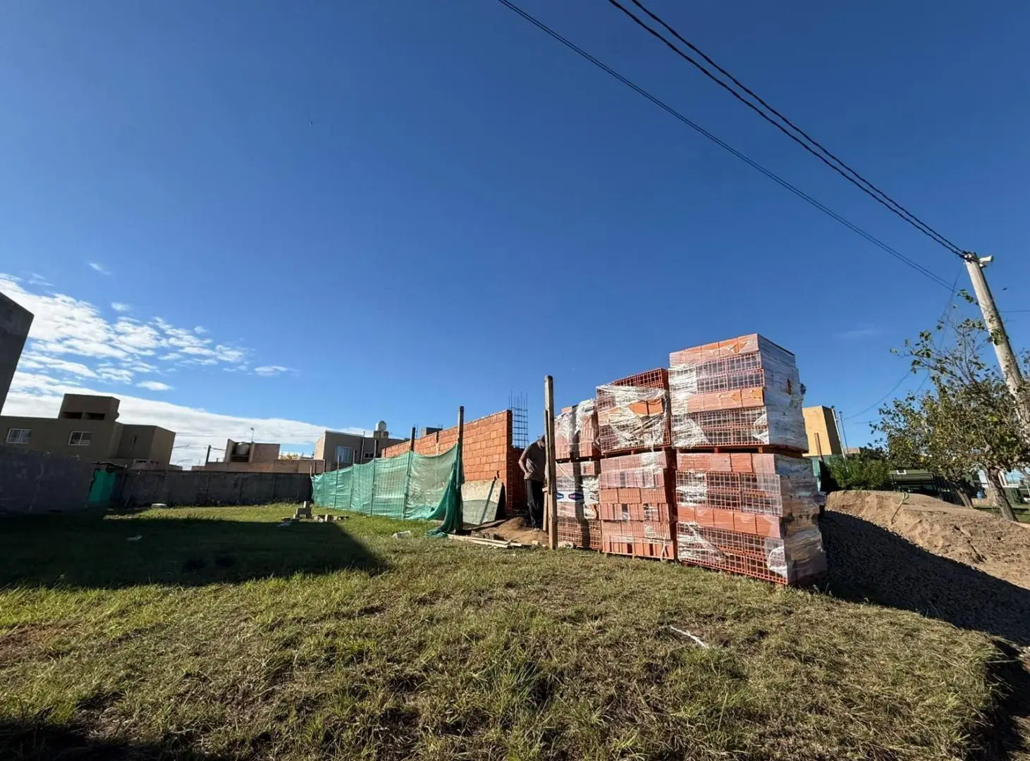VENTA DE TERRENO 300 MTS ESCRITURA EN VALLE CERCANO 5