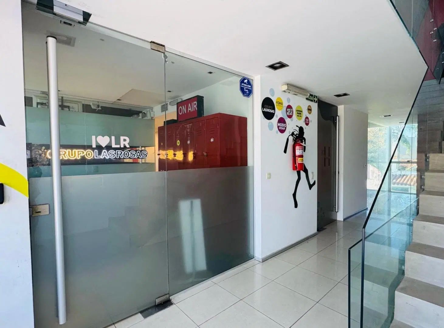 Venta Oficina Local 190 mts Exclusivo Cerro de las Rosas. 1
