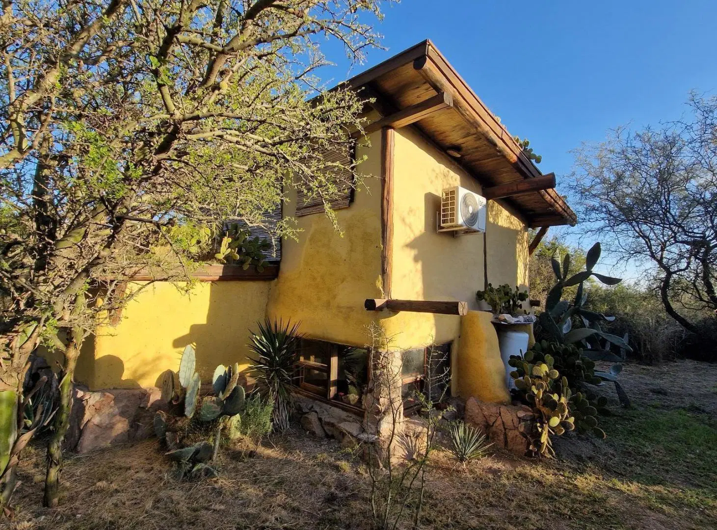 Casa en Venta, SuperAdobe en El Pueblito, San Javier Traslasierra!! 2