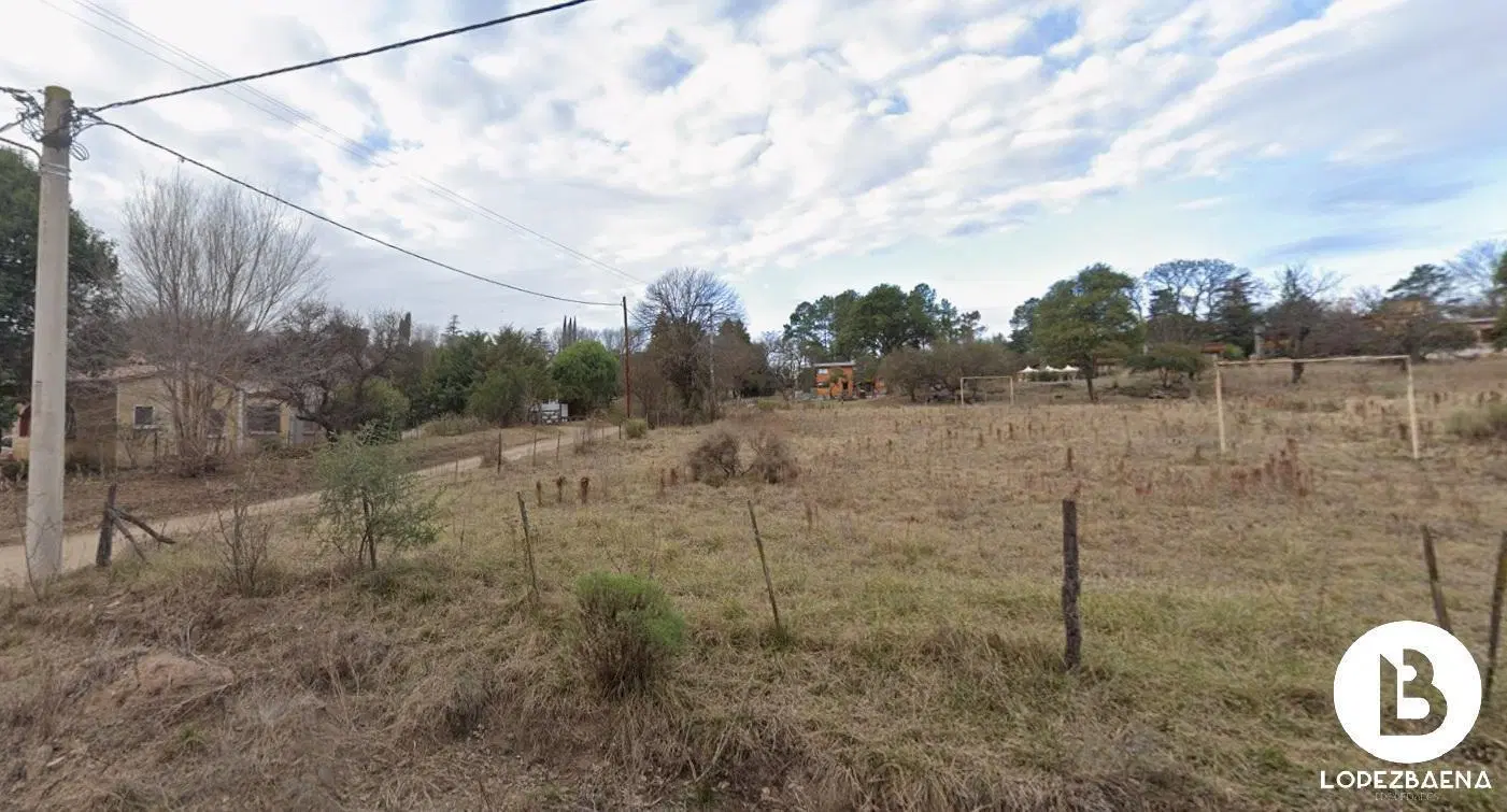 VENTA TERRENO EN SANTA MÓNICA PEGADITO A SANTA ROSA DE CALAMUCHITA 2