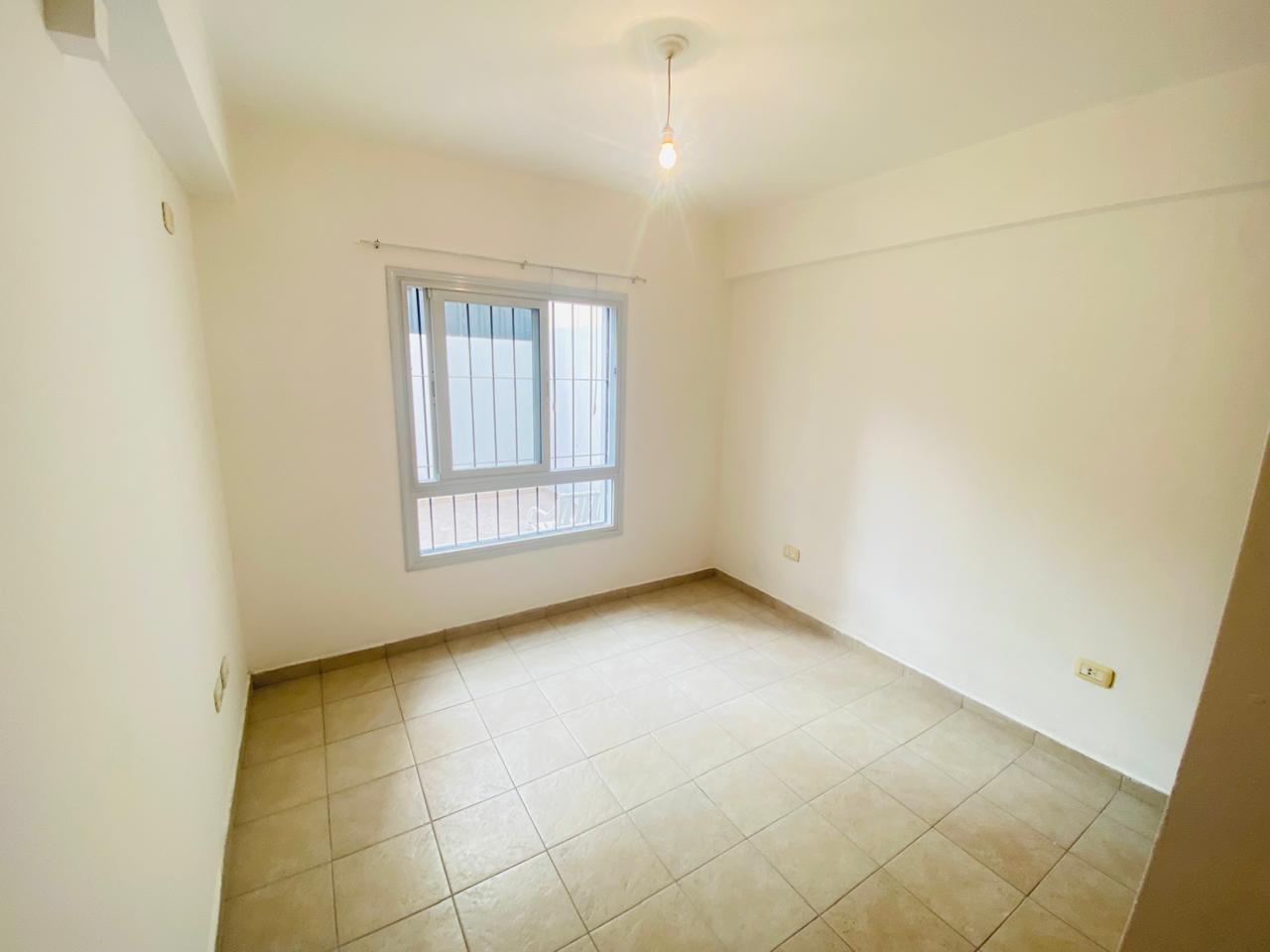 Foto de Atención Lindo Dpto. con amplio Patio en la mejor parte de Cofico!, imagen 4