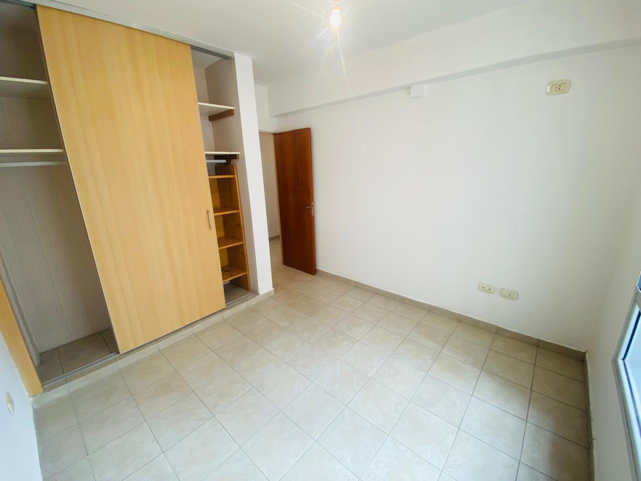 Foto de Atención Lindo Dpto. con amplio Patio en la mejor parte de Cofico!, imagen 3