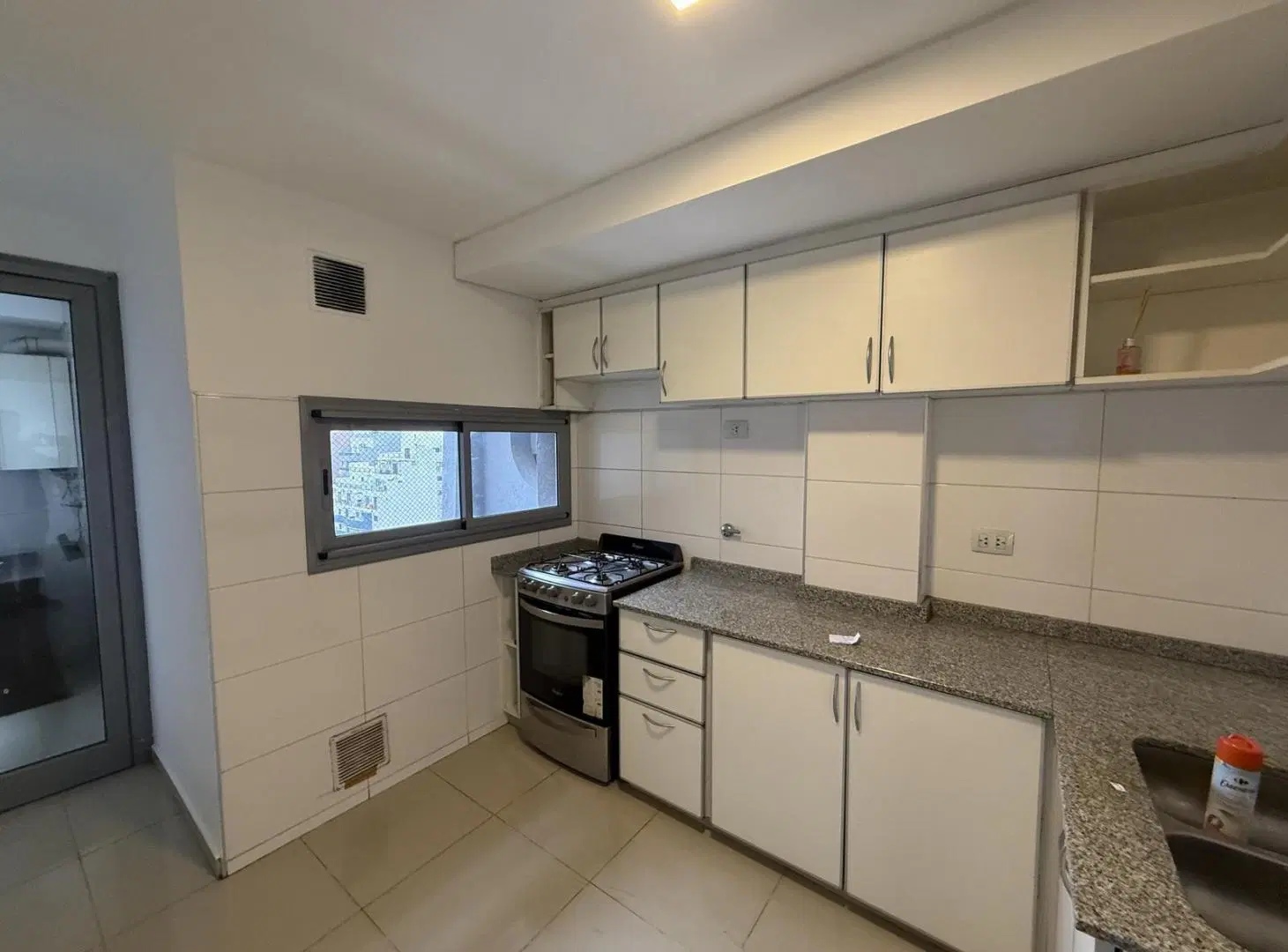 Departamento en alquiler 2 dormitorios con cochera, amenities y seguridad 5