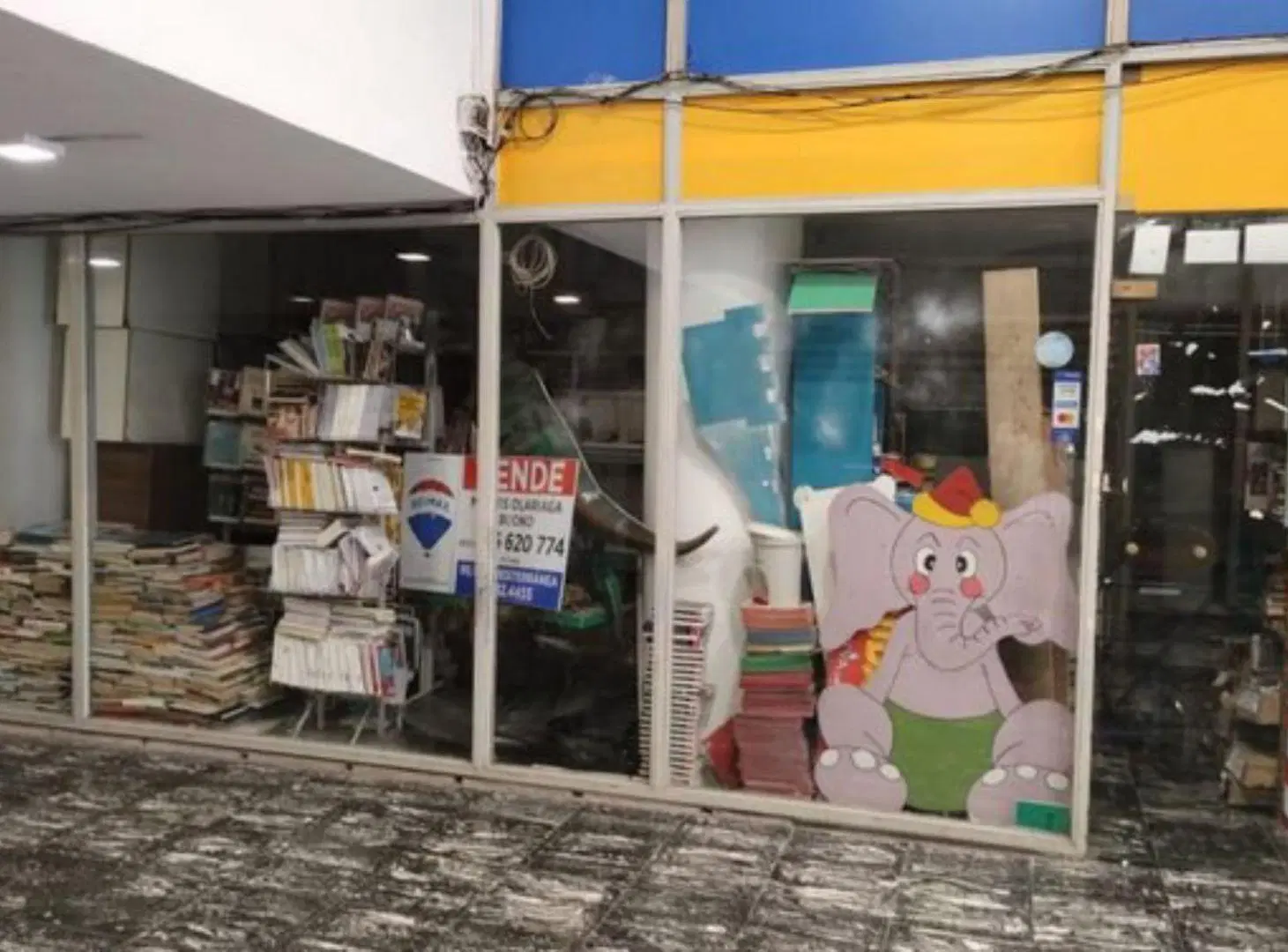 Local - Dean Funes 1