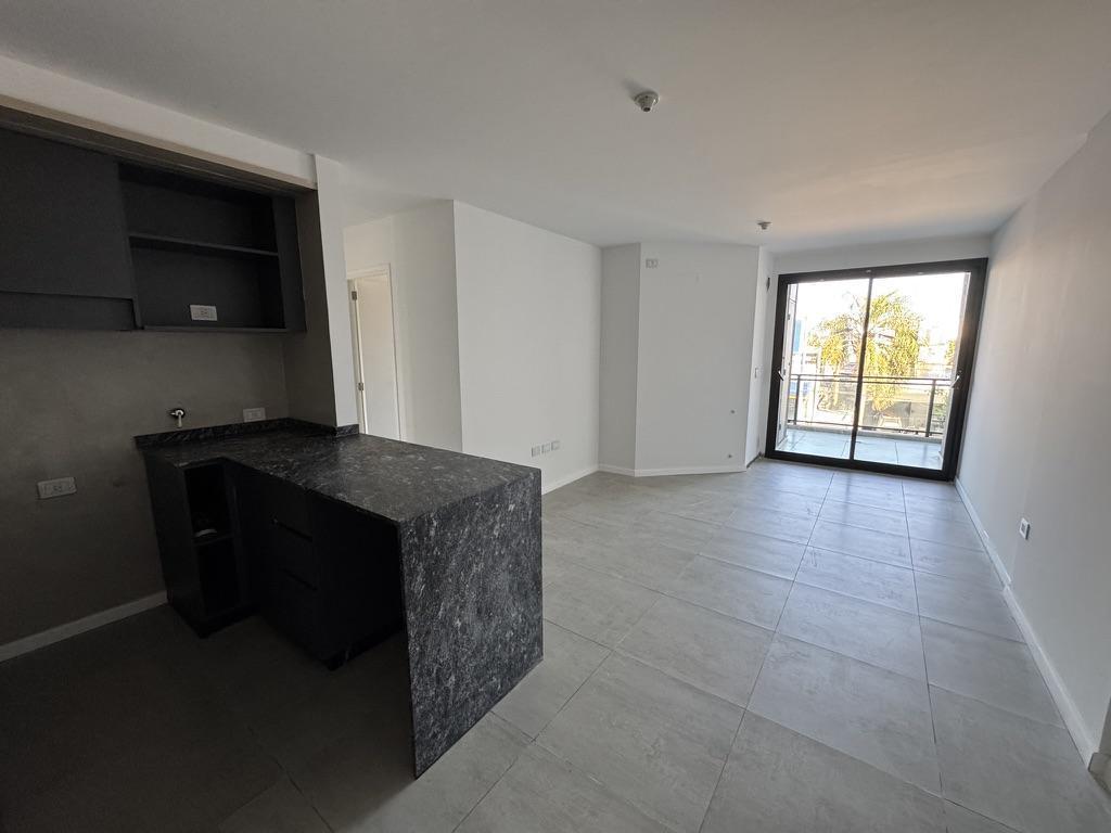 Foto de VENTA DEPTO 2 DORM BALCON FRENTE GENERAL PAZ, imagen 5