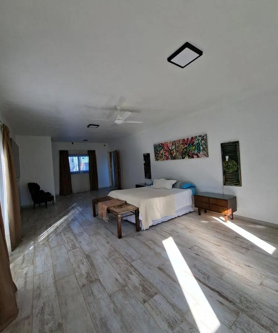 Casa en venta Villa Carlos Paz, calidad premium, 3 dormitorios, 3 baños, pileta y quincho 3
