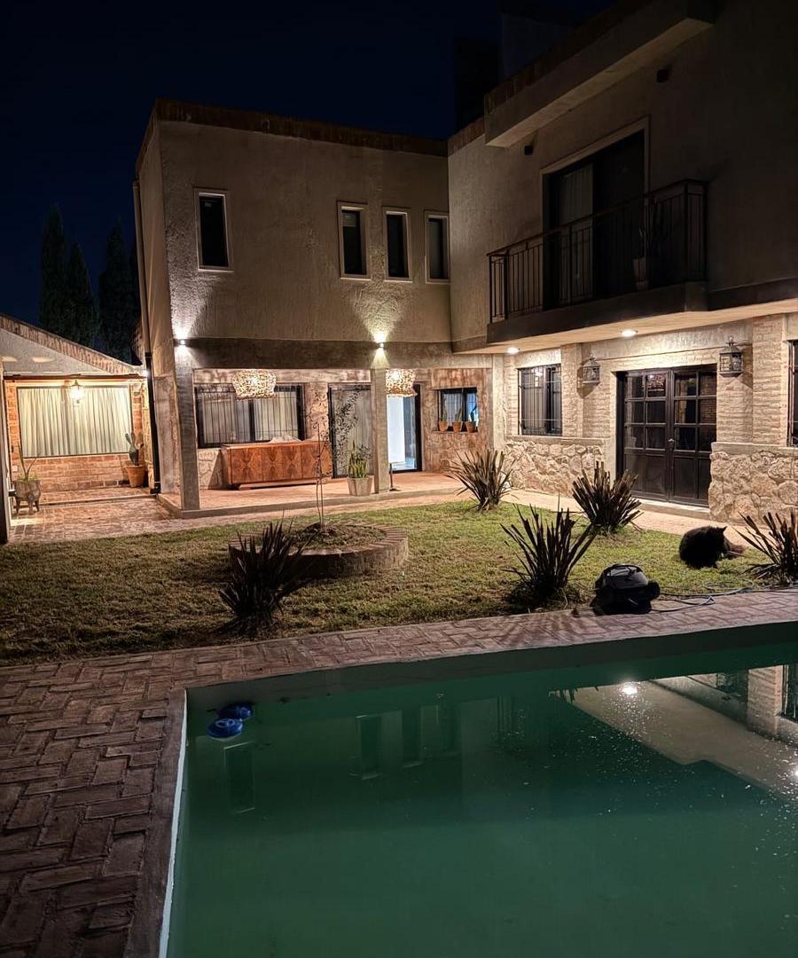 Foto de Casa en venta Villa Carlos Paz, calidad premium, 3 dormitorios, 3, imagen 2