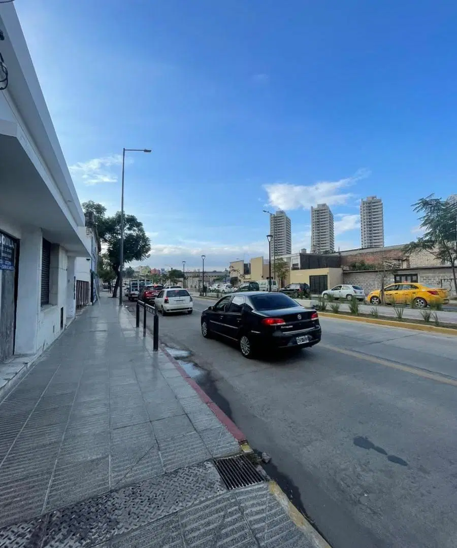 ALQUILER Galpon Maipu 655 - CENTRO 2