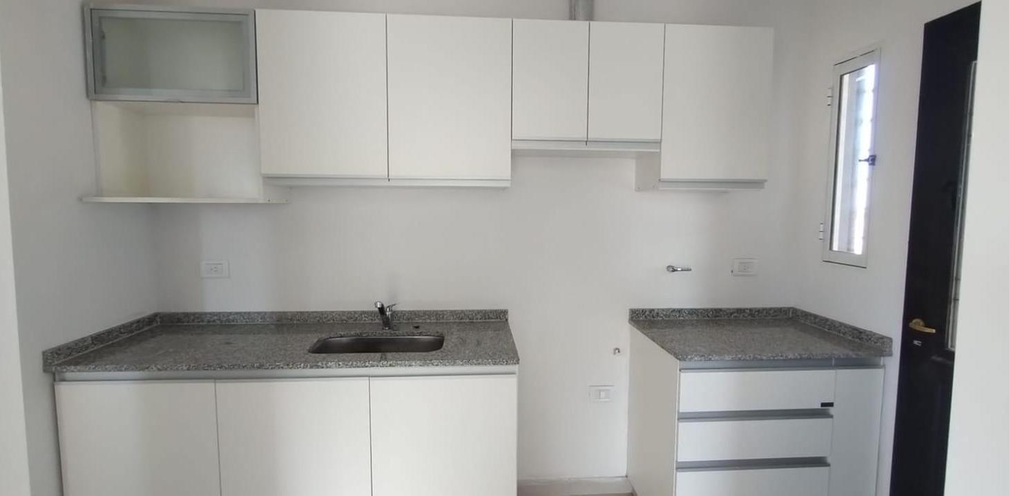 Foto de Venta casa 3 dormitorios B° Campos de Luján, Colonia Tirolesa Apta, imagen 2