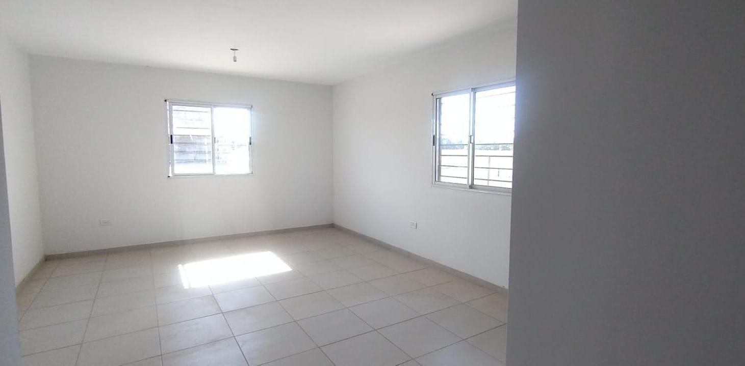 Foto de Venta casa 3 dormitorios B° Campos de Luján, Colonia Tirolesa Apta, imagen 3