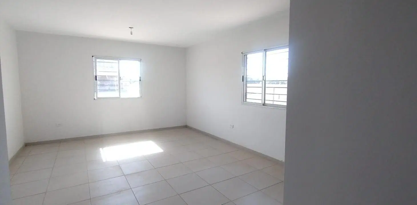 Venta casa 3 dormitorios B° Campos de Luján, Colonia Tirolesa Apta credito 3