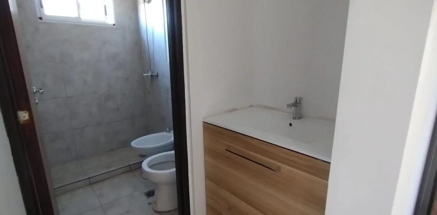 Venta casa 3 dormitorios B° Campos de Luján, Colonia Tirolesa Apta credito 5