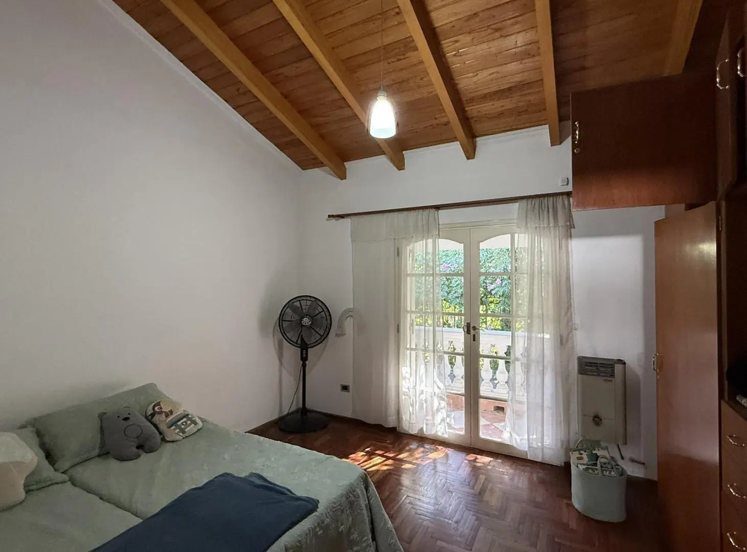 Venta casa 4 dorm - Lote central - Lomas de la carolina 4