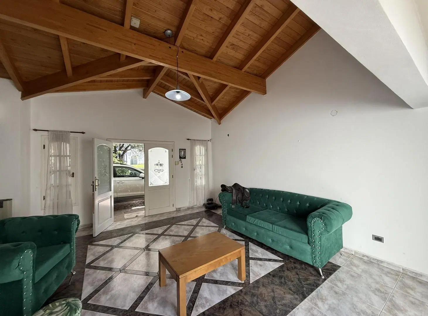 Venta casa 4 dorm - Lote central - Lomas de la carolina 2