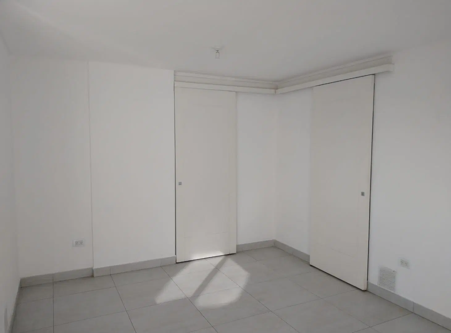 Departamento en VENTA 2 Dormitorios con cochera - Oportunidad 5