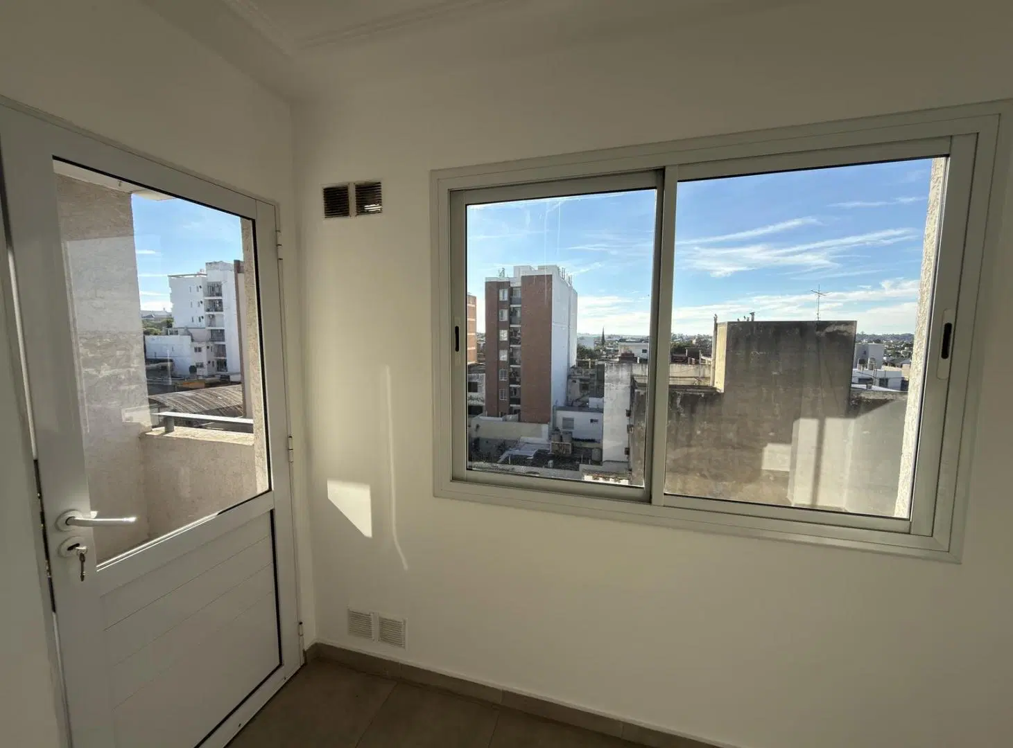 OPORTRUNIDAD IMPERDIBLE DEPARTAMENTO 1 DORMITORIO CON COCHERA GENERAL PAZ 8