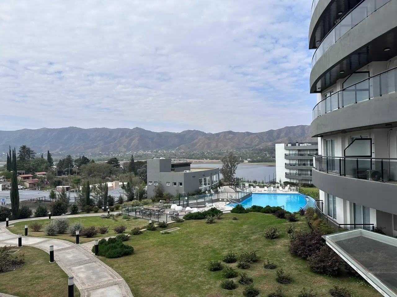 Departamento en venta 1 dormitorio amoblado y equipado Venetto Village Villa Parque Siquiman 1