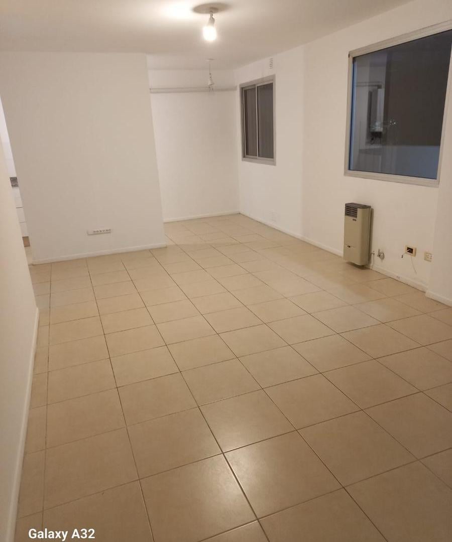 Departamento en Venta, amplio super oportunidad
