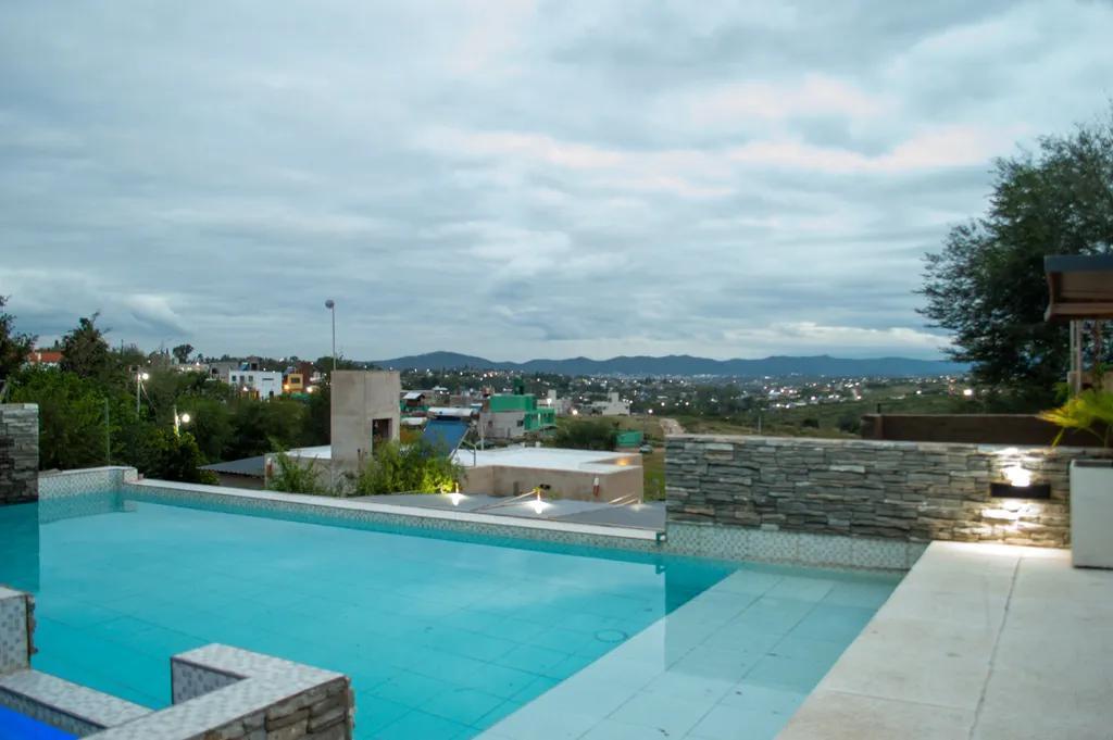 Foto de ¡Oportunidad de Inversión en Villa Santa Cruz del Lago: Complejo, imagen 1